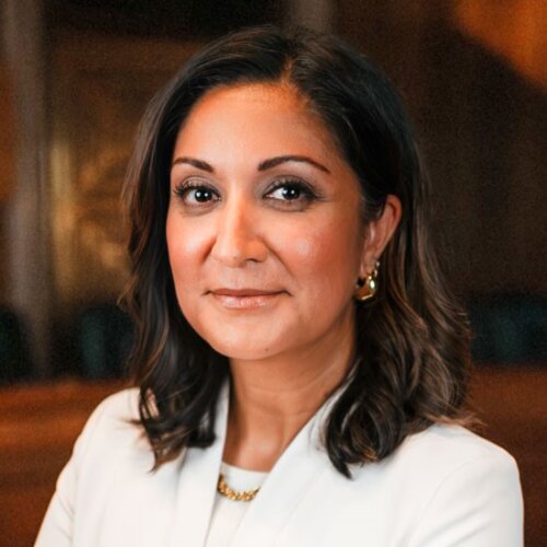 Amna Nawaz