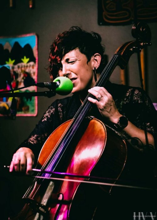 Jenuine Cello