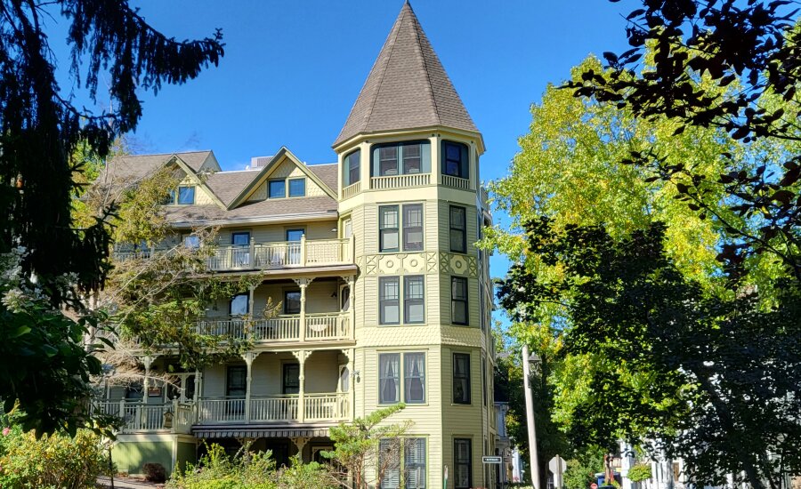 Aldine Garden Suites exterior
