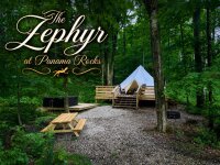 The Zephyr at Panama Rocks
