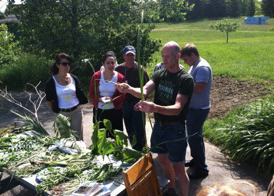 Foraging with Harold Reynolds