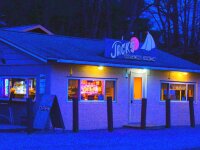 Casual-American-Jacks-Barcelona-Drive-In