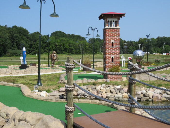 Midway PuttAroundCHQ