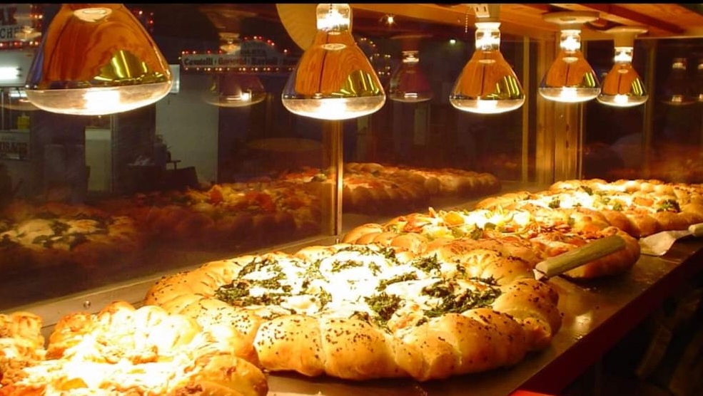Campi's Pizza food