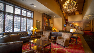 Inn-at-PeeknPeak-Interior-LR