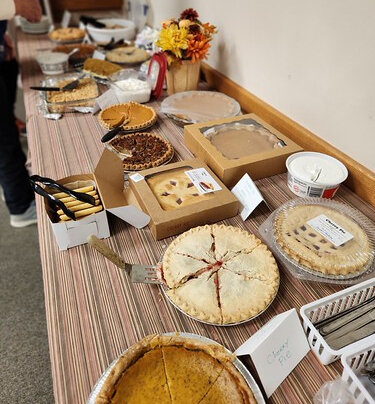 Audubon Thanksgiving with the Birds desserts
