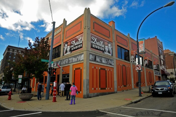 Exterior of the Lucille Ball-Desi Arnaz Museum