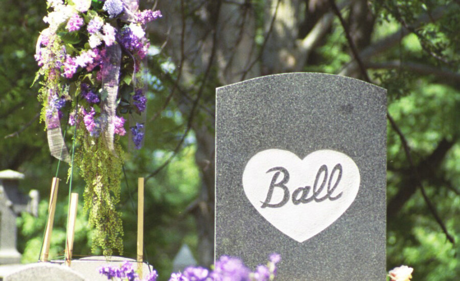 Lucille Ball headstone