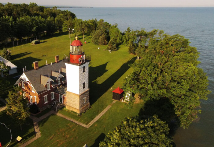 Dunkirk Lighthouse and Veterans Museum on Lake Erie