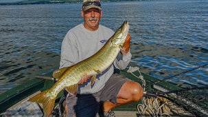 Muskellunge-Fishing-Chautauqua-Lake-LR