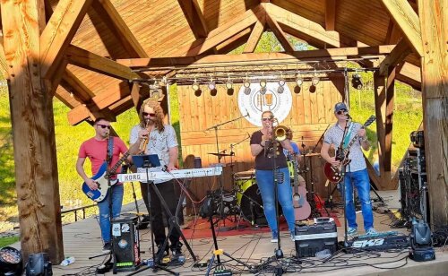 Porcelain Busdrivers at Bemus Point Golf Club and Tap House